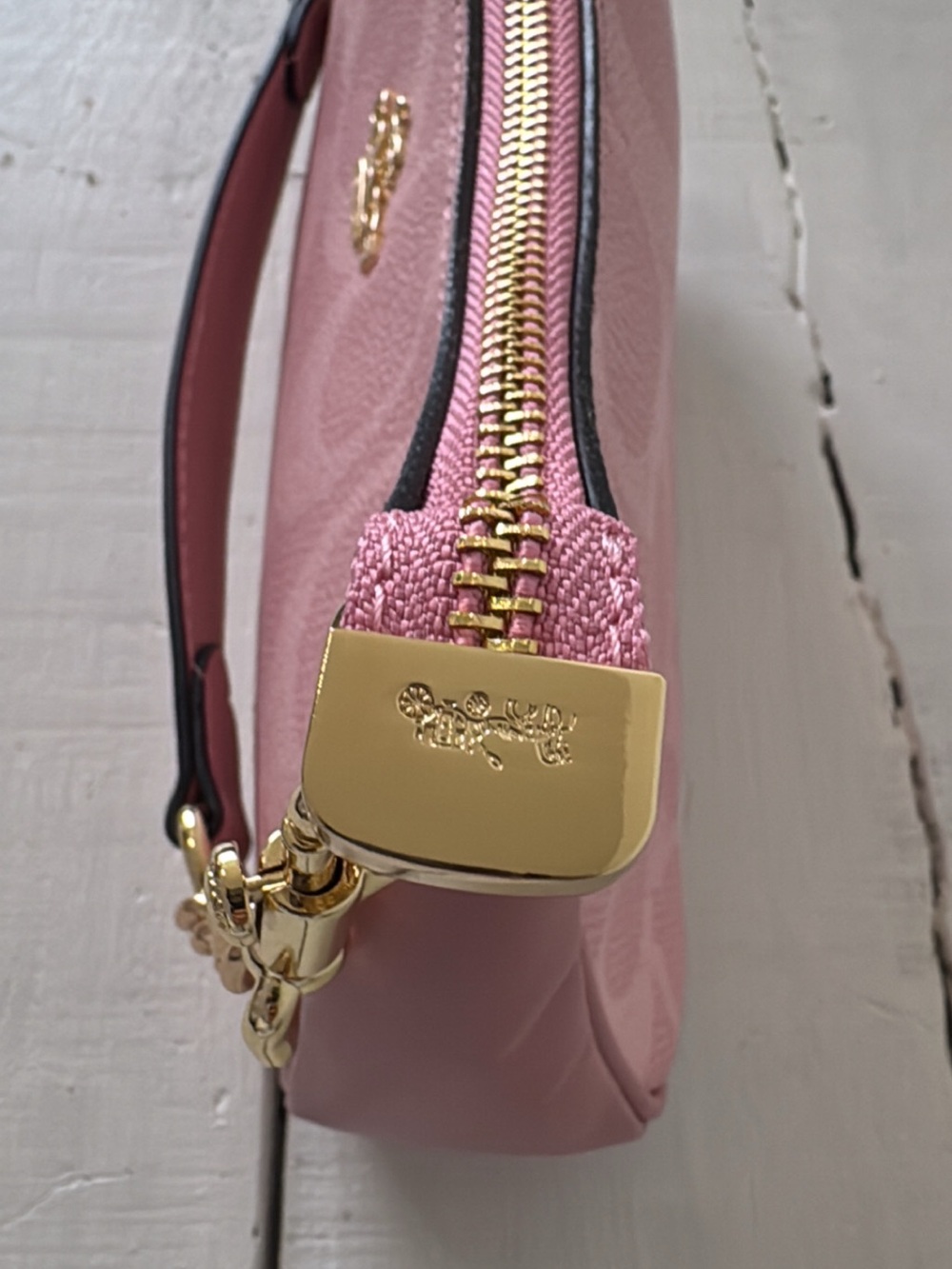COACH Teri Shoulder Bag In Signature Canvas Pink ( New). (Same Day shipping) - Picture 5 of 11